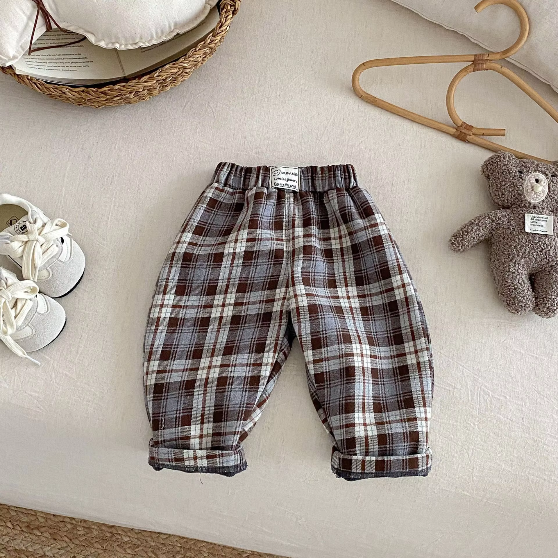 Children's Labeling and Velvet Pants 2025 New Winter Baby Stylish Checkered Casual Pants Boys' Pants Girls' Winter Clothes