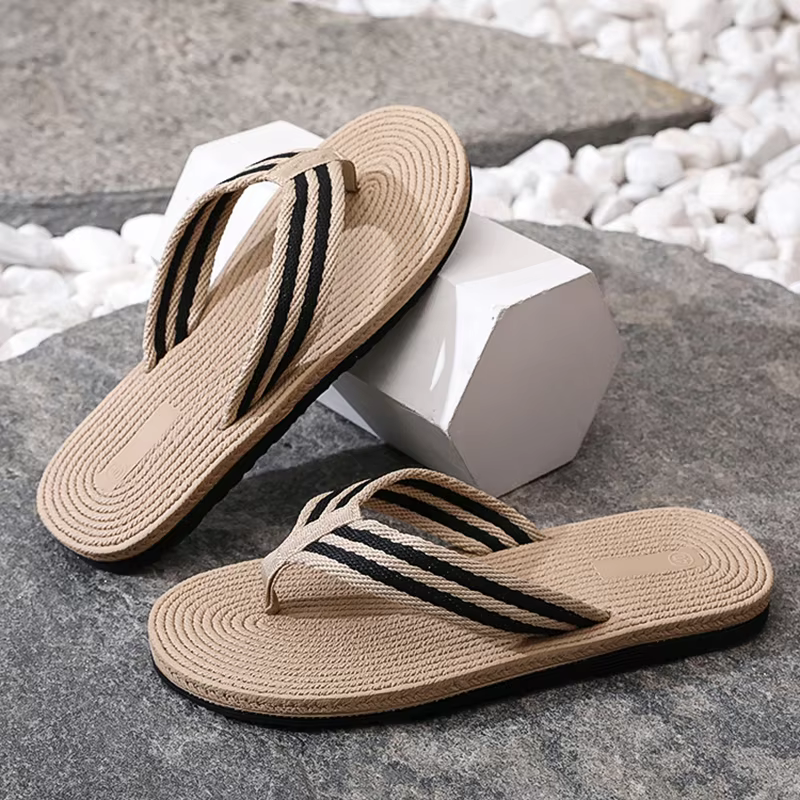 Summer Men Lightweight Beach Shoes Casual Flat Flat Flip-flop Slippers Male Indoor Bathroom Anti-Slip Flip Flops Man Sandals