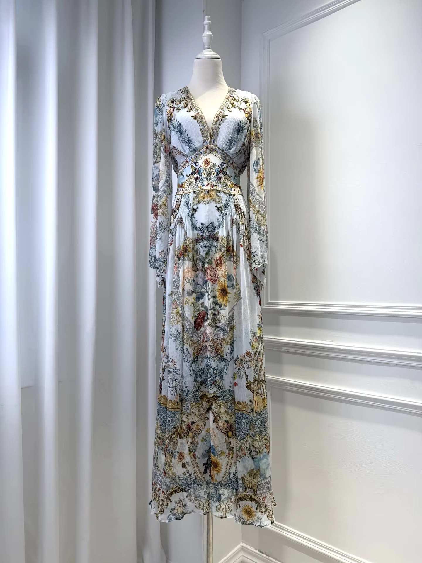 Women Floral Print Elegant Maxi Dress Spring/Summer Crystal Beaded V-Neck Flare Sleeve Elastic Waist Fashion Ladies Silk Robe