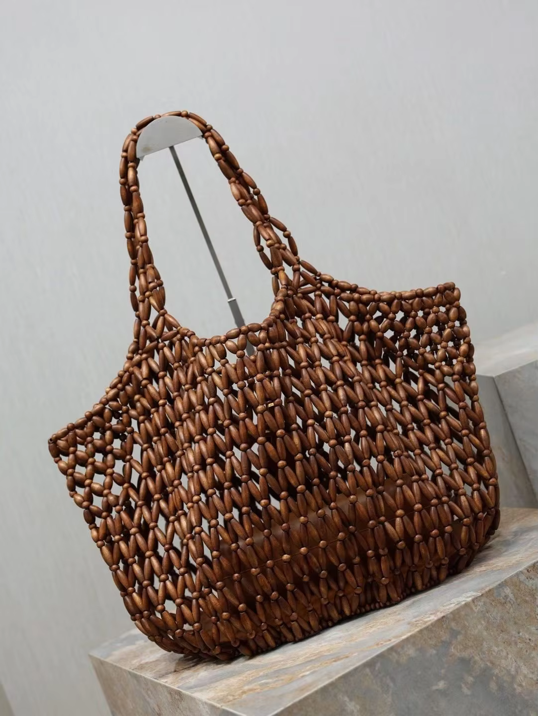 Simple Casual Hand Woven Wooden Bead Handbag New Vintage Style Easy Matching Summer Vacation Women Handbag Shoulder Bag Tote Bag