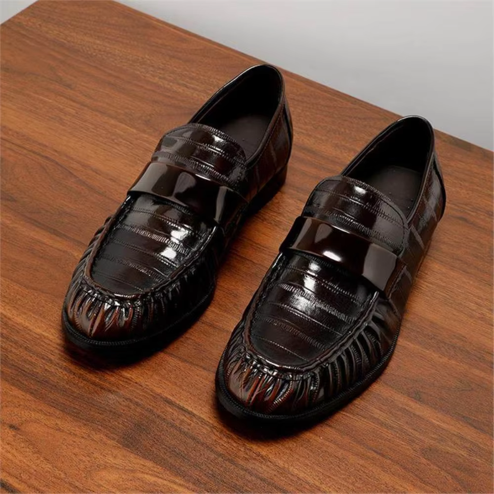 Men Genuine Leather Fashion Pleated Loafers Soft Sole Soft Upper Slip On Breathable Business Casual Leather Shoes