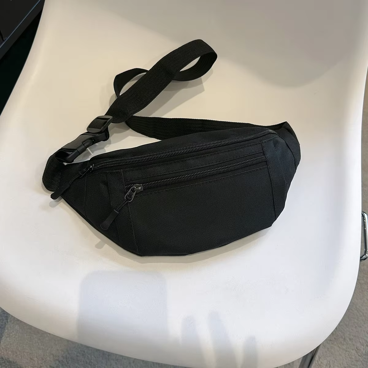 Fanny Pack Sports Festival Workout Traveling Running Large Crossbody Casual Hands-Free Wallets Waist Pack Phone Bag 2040