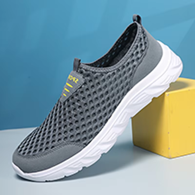 Breathable Men's Casual Sneakers Lightweight Men Vulcanized Shoes Outdoor Male Loafers Soft Big Size Casual Shoes Non-slip Flats