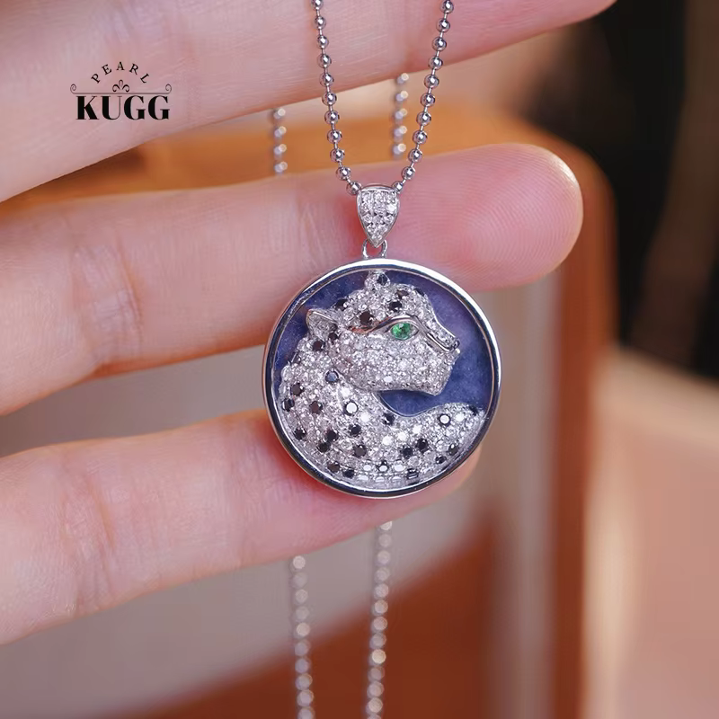 KUGG 18K White Gold Necklace Luxury Leopard Badge Real Natural Diamond&Emerald Pendant Necklace for Women High Party Jewelry