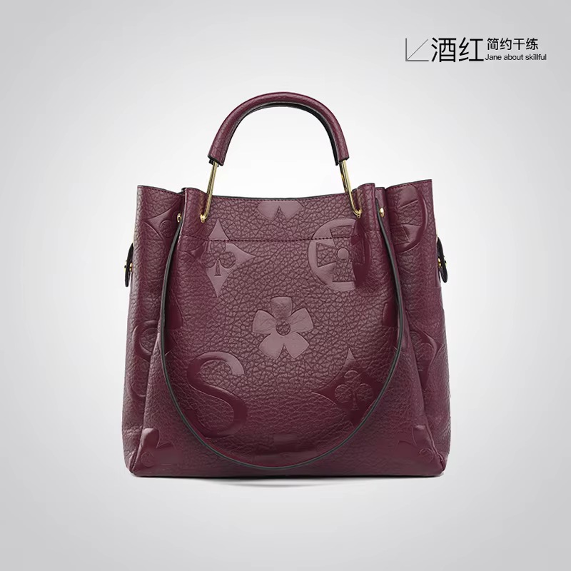 New - style handbags with a fashionable and textured look. European and American - style embossed single - shoulder bags, large