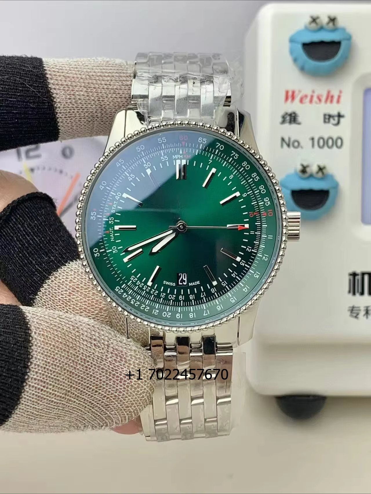 Luxurious Business Casual Chronograph with Luminous Date Automatic Mechanical Men's Watch Featuring a Trendy Retro Emerald Dial