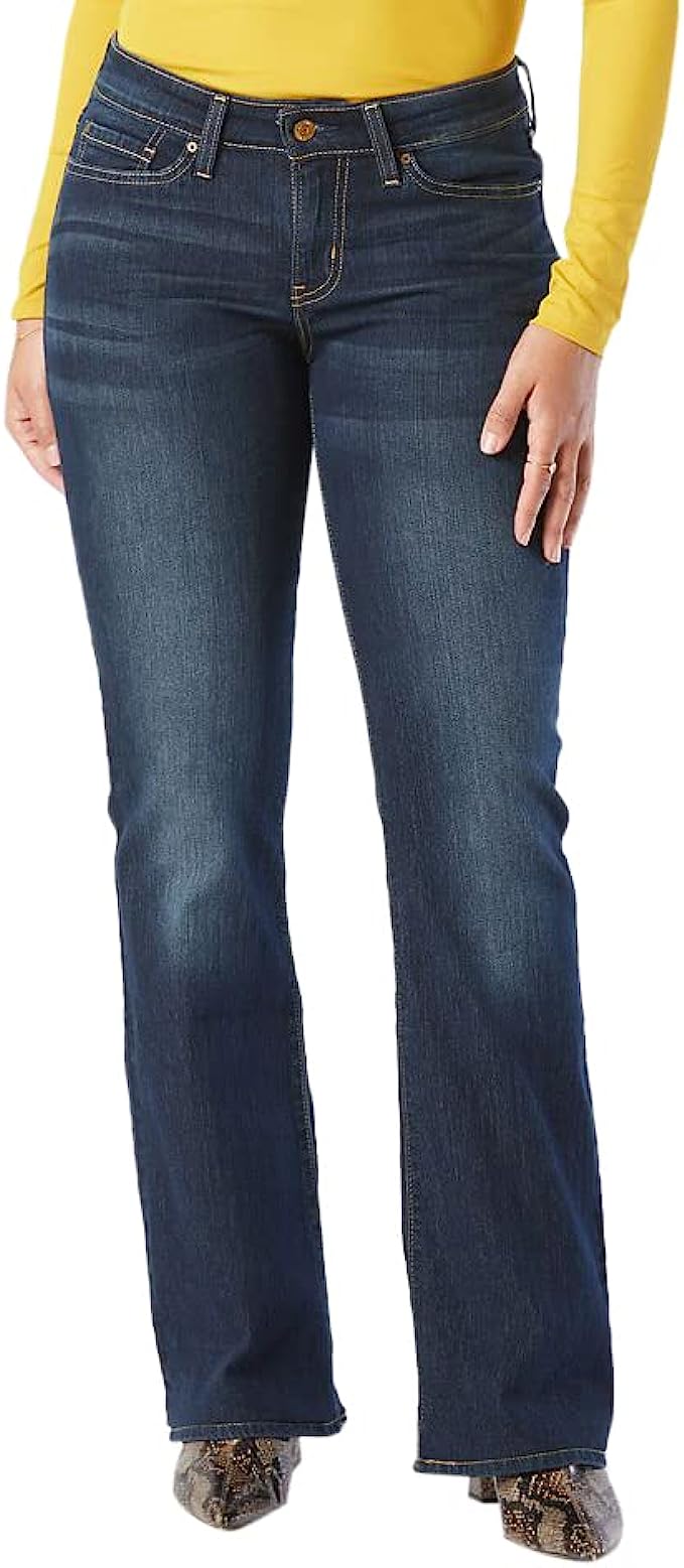 Signature by Levi Strauss &amp; Co. Gold Label Women’s Modern Bootcut Jean